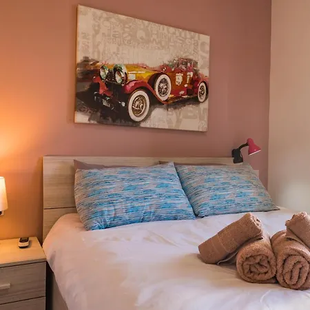 Sh6a- Qawra Prime Location 2 Bedroom