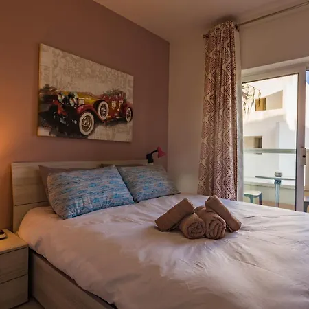 Sh6a- Qawra Prime Location 2 Bedroom Apartment