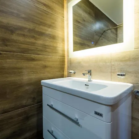 Sh6a- Qawra Prime Location 2 Bedroom Apartment St. Paul's Bay