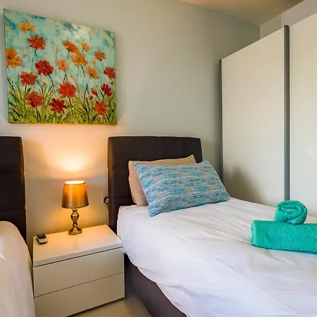 Sh6a- Qawra Prime Location 2 Bedroom * St. Paul's Bay